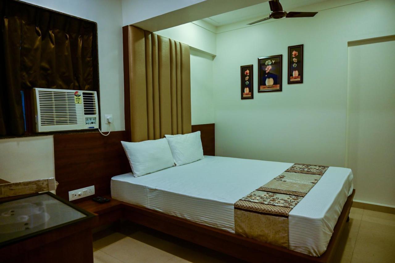 Hotel Diamora Residency Thane Ngoại thất bức ảnh
