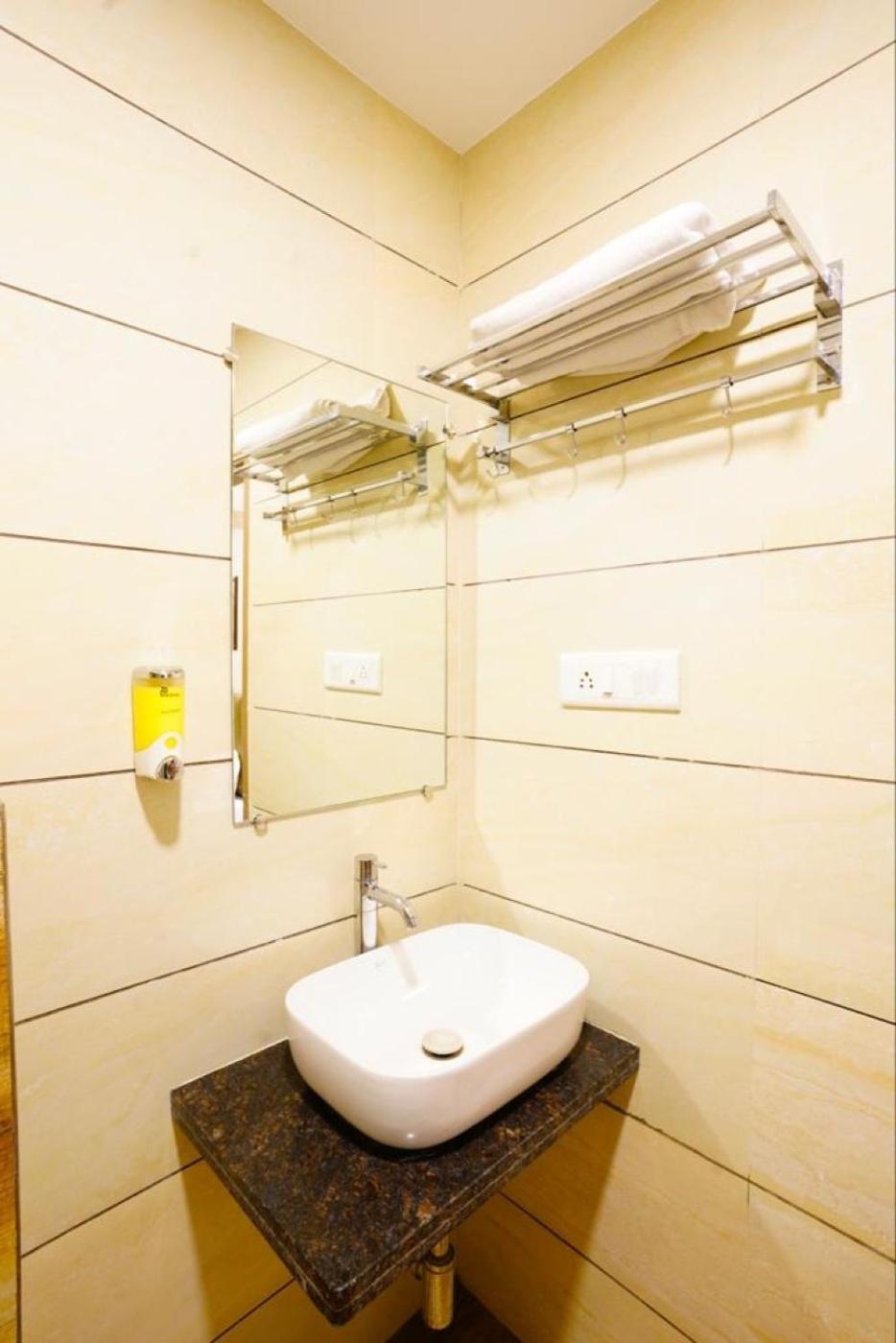 Hotel Diamora Residency Thane Ngoại thất bức ảnh